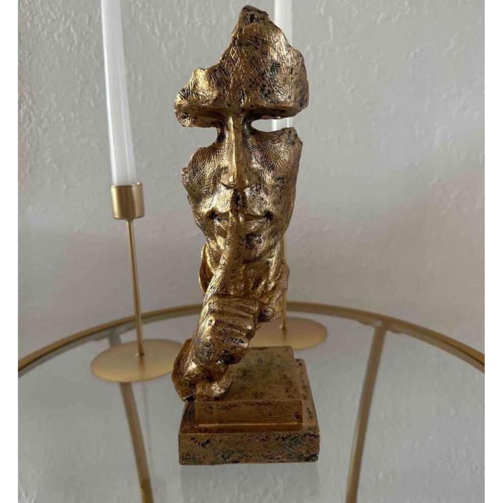 Statue decor